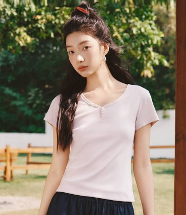 短袖T恤女夏季短款V领半开襟套头衫紧身正肩